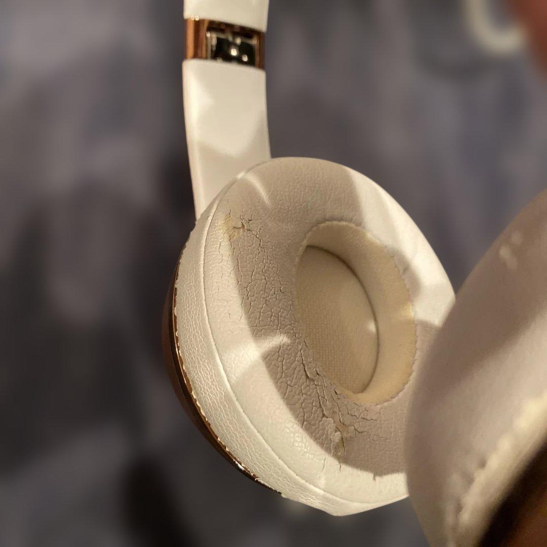 ブルートゥースヘッドホン Beats Solo3 ワイヤレス　ローズゴールド