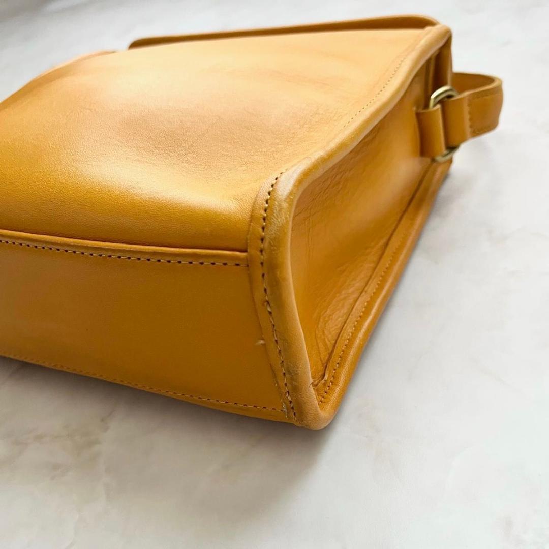 バッグ COACH vintage archive handbag turn-lock