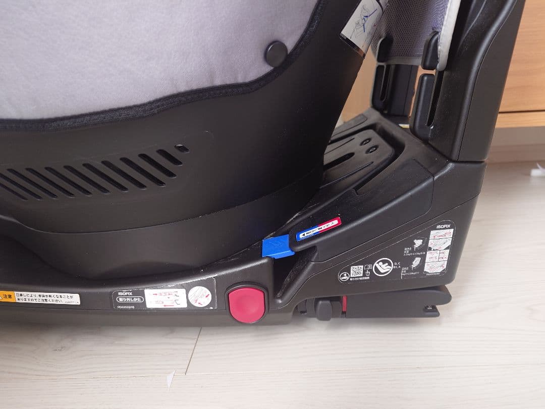 Aprica 車用チャイルドシート グレー　クルリラ　ISOFIX シートベルト