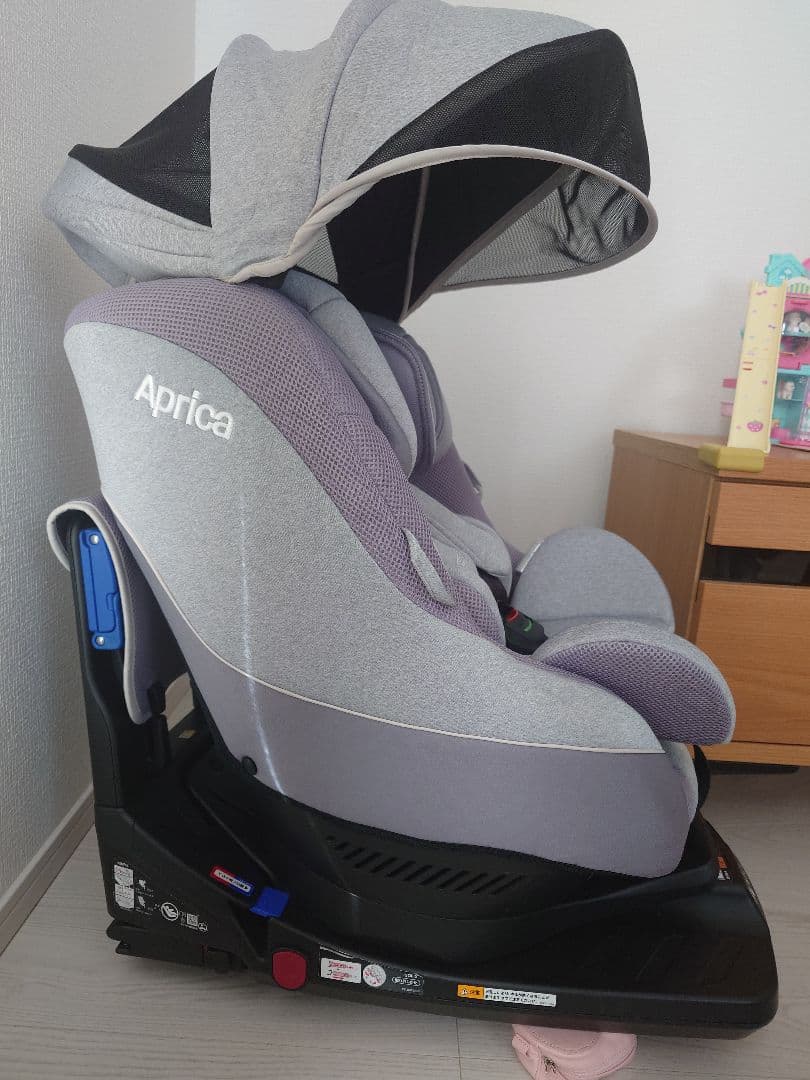 Aprica 車用チャイルドシート グレー　クルリラ　ISOFIX シートベルト