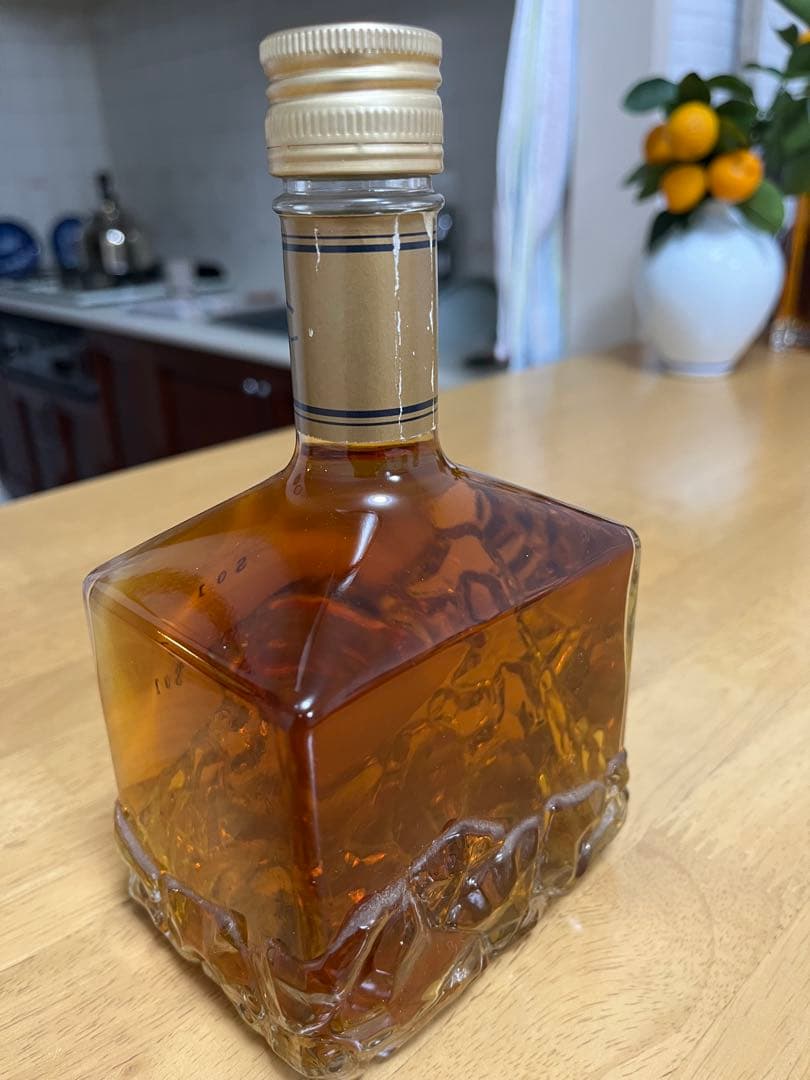 軽井沢ディスティラリー　MALT100%ウィスキー　メルシャン(三楽)