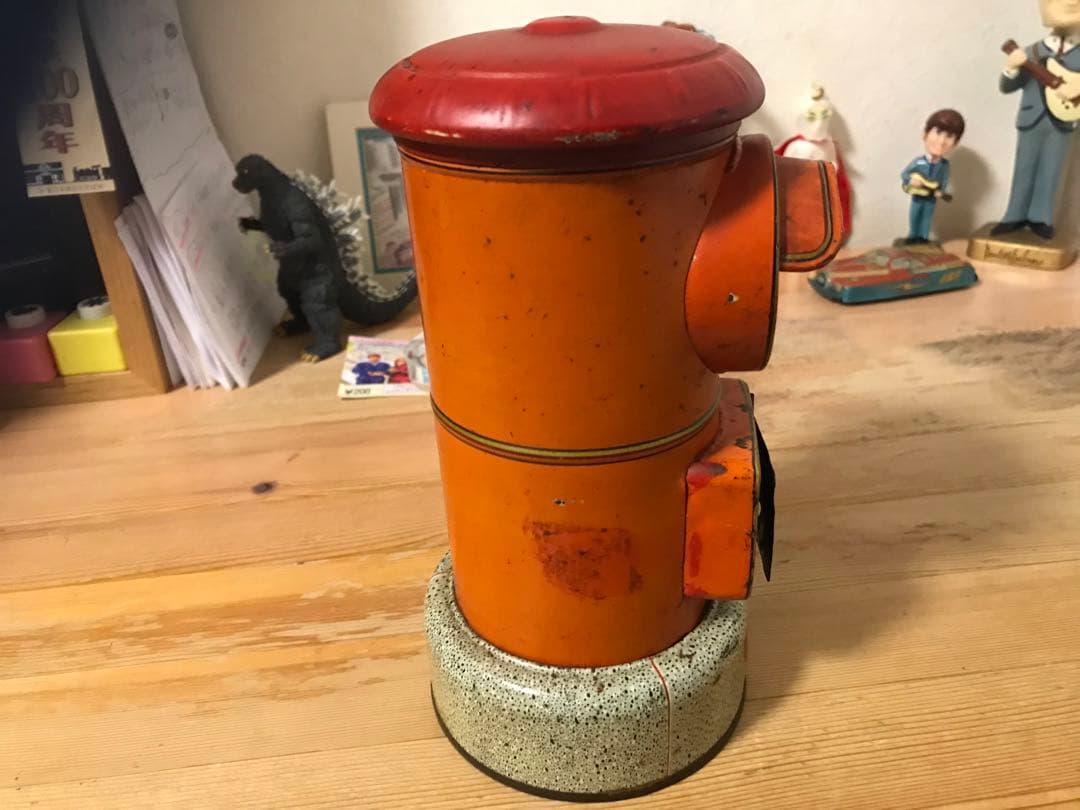 オレンジ色の郵便ポスト型アンティークブリキ