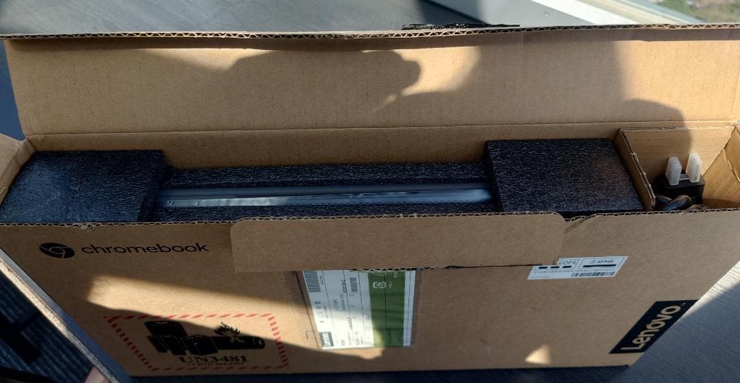 Chromebook本体 Lenovo 500e Gen2 Chromebook