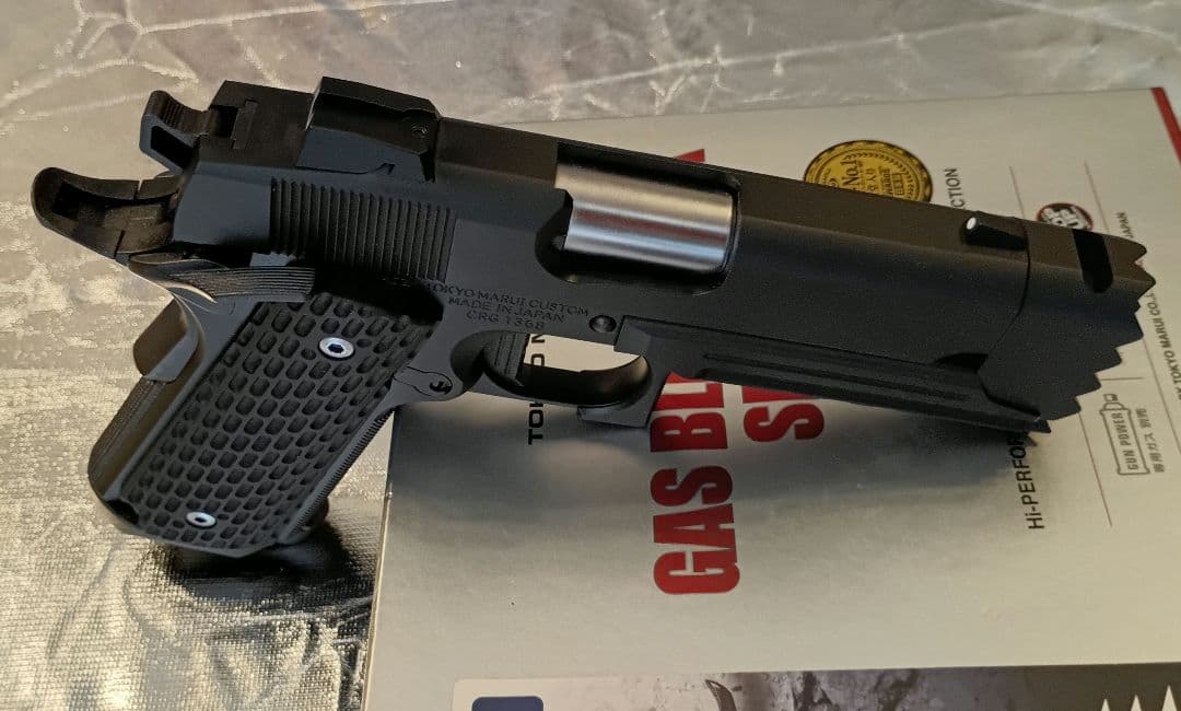 東京マルイ　STRIKE WARRIOR ガスブローバックエアガン