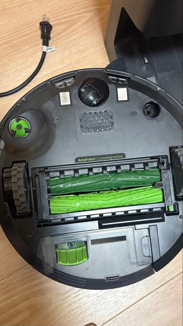 ロボット掃除機本体ルンバ　自動充電機能付き