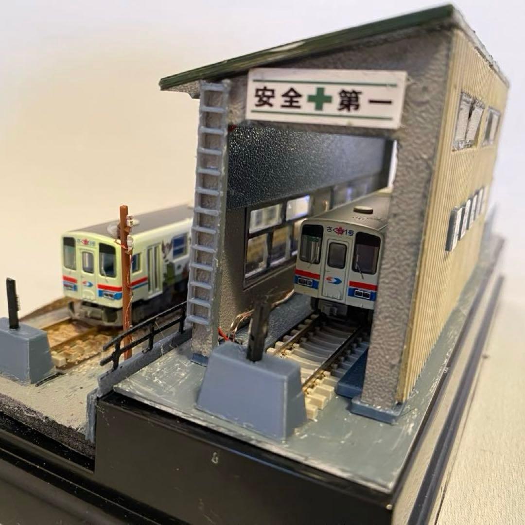Nゲージ　鉄道　ジオラマ　模型　地方鉄道の機関区　LED照明付き