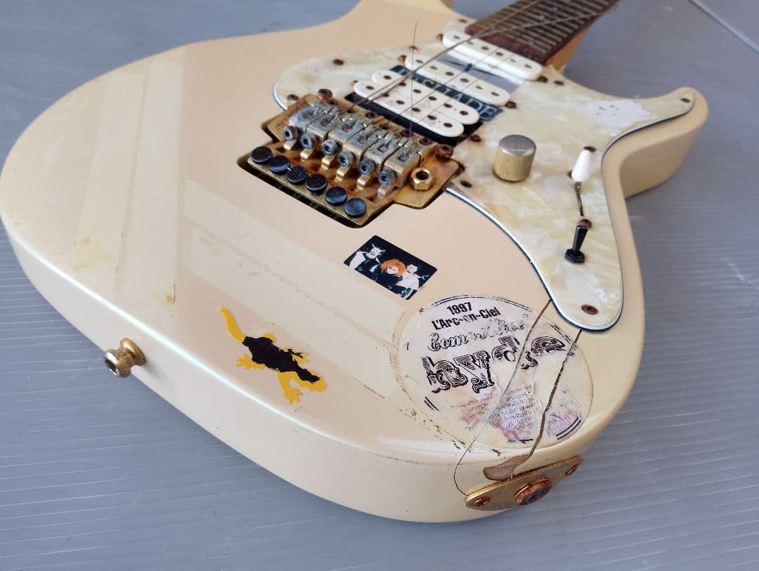 FERNANDES　ギター(あ95)