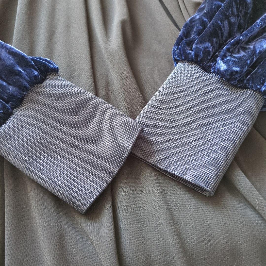 トーガプルラ ベロアスリーブ ドローコード シャーリング ロングワンピース　36