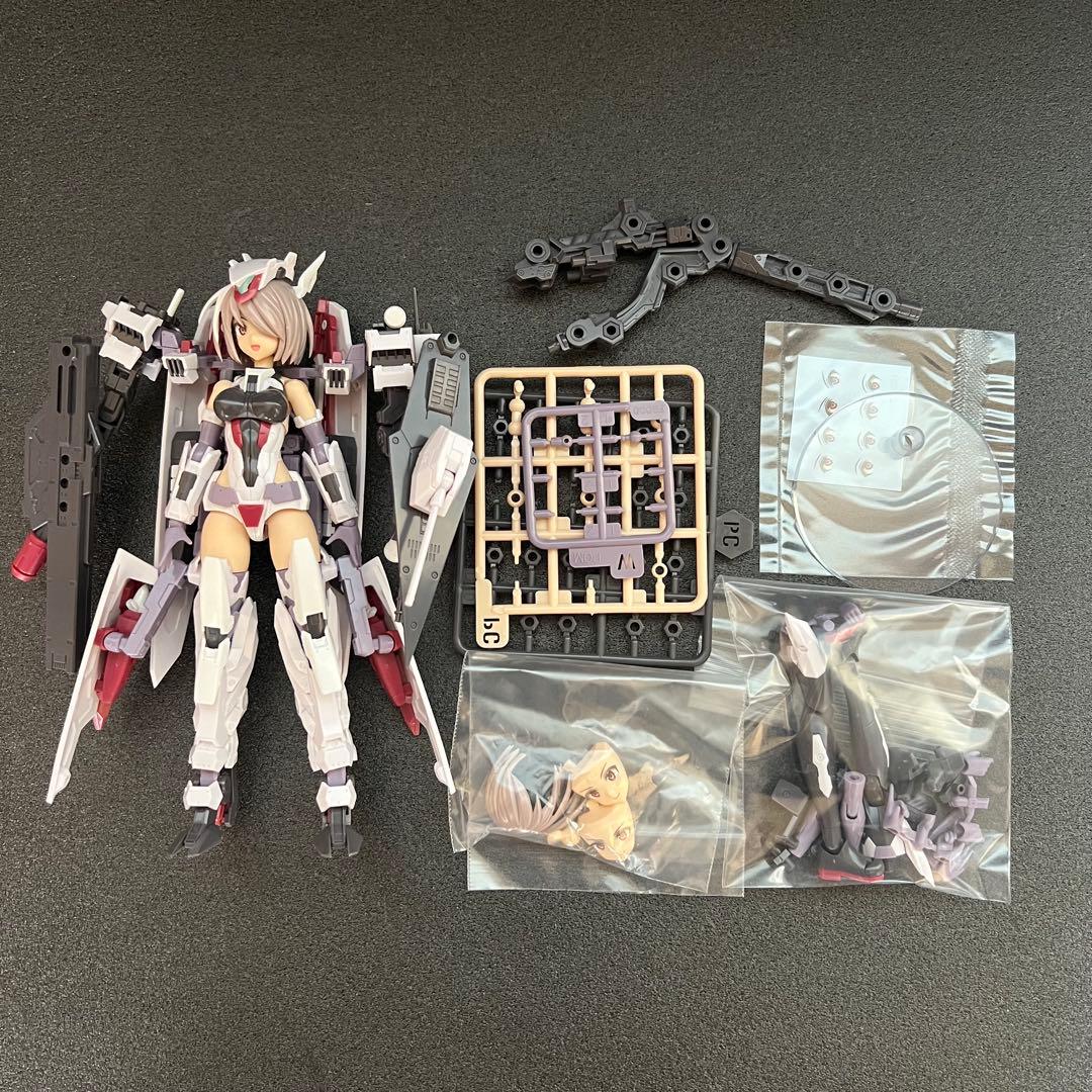 ナ*シ様 コトブキヤ　美プラ素組み完成品3体　まとめ売り　金剛、ドゥルガー、アル