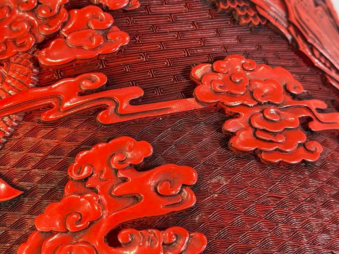 中国 堆朱 刻人物 筒 文房四宝