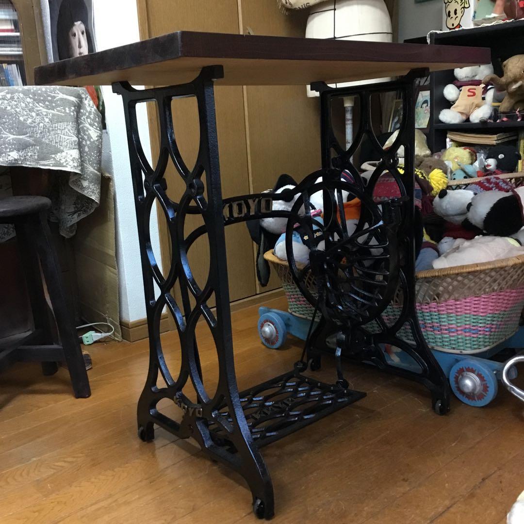 ※アンティーク※ KOYO足踏みミシン脚のテーブル　厚い板　アイアン