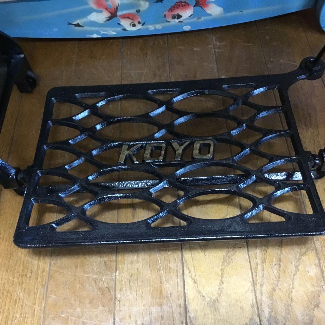 ※アンティーク※ KOYO足踏みミシン脚のテーブル　厚い板　アイアン
