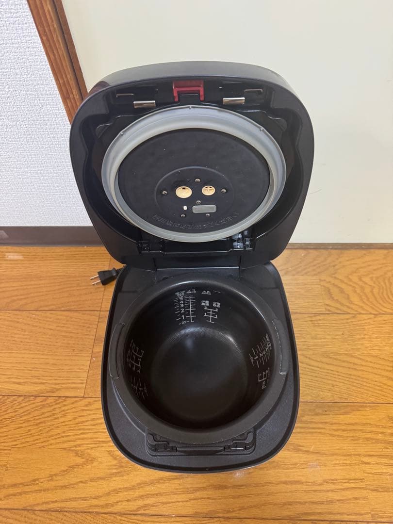 タイガー　圧力IHジャー炊飯器　 JPI-G100 2021年製　5.5合