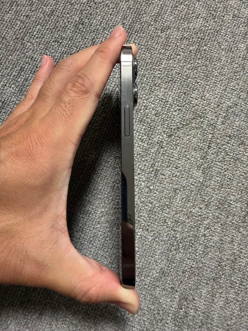 iPhone13pro 256GB グラファイト SIMフリー【液晶漏れあり】