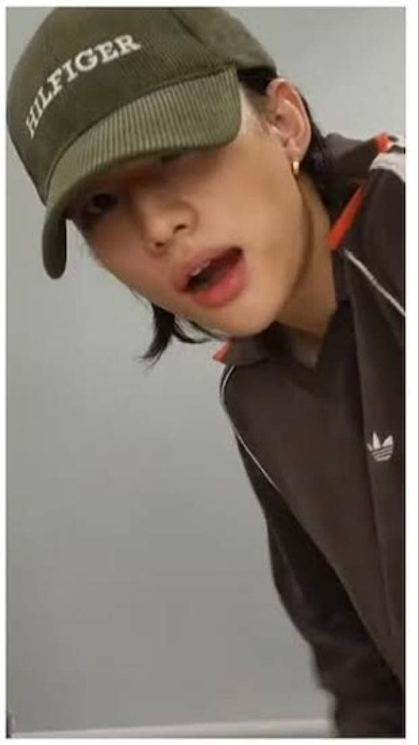 スキズ ヒョンジン着用  キャップ