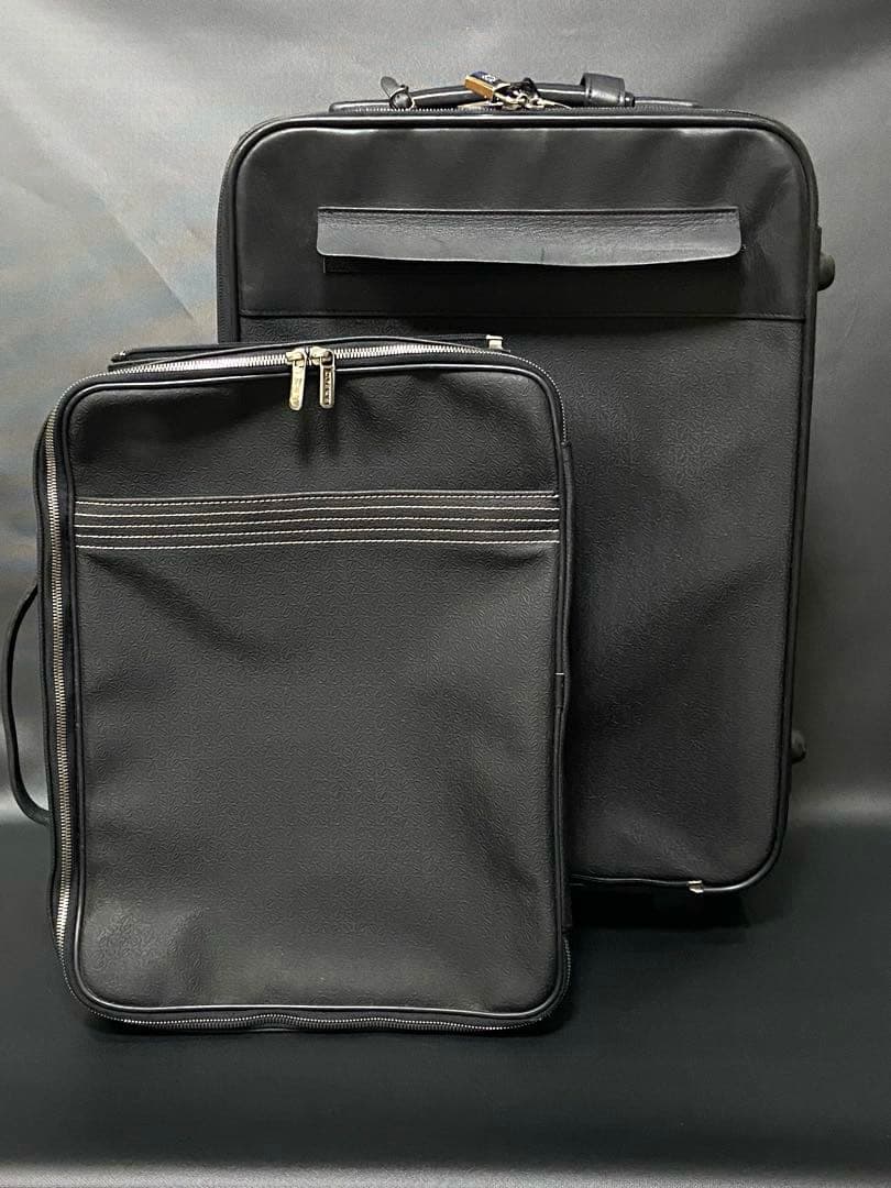 ロエベ キャリーケース 旅行カバン 黒 アナグラム ブリーフ レザーPVC機内