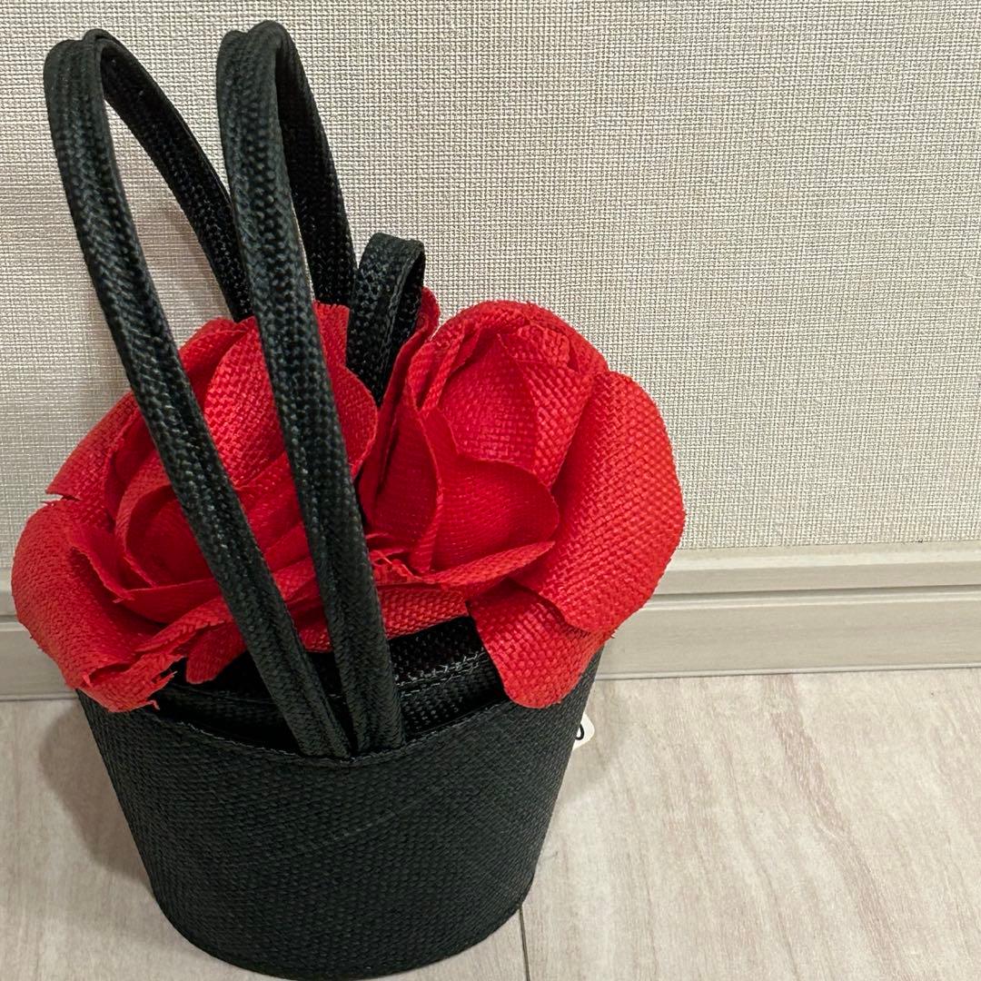 ルルギネス　LULU GUINNESS 薔薇　ローズ お花バッグ　黒 ストロー