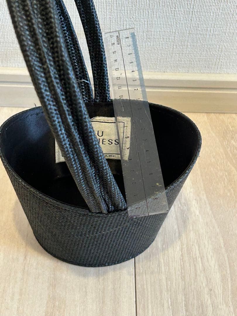 ルルギネス　LULU GUINNESS 薔薇　ローズ お花バッグ　黒 ストロー