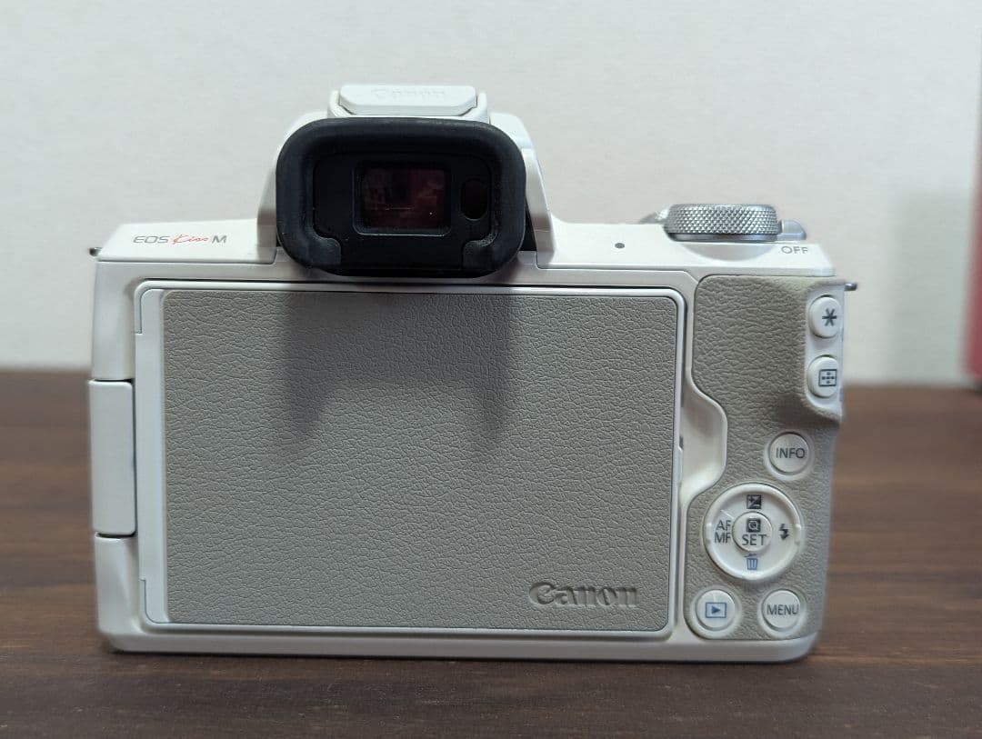 Canon EOS Kiss M ホワイト ダブルレンズ 　美品