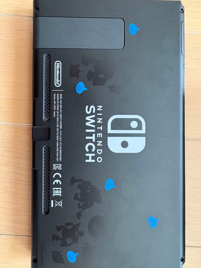 【動作完動品】Nintendo Switch ロトエディション（ソフトなし）