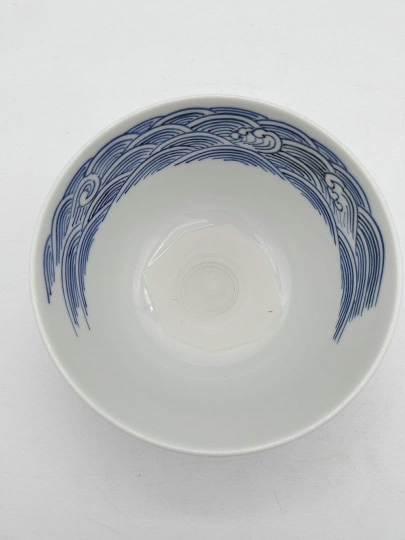 c533 【新品・未使用】茶碗 染付浪に扇絵 五代 三浦竹泉 木箱 茶道具