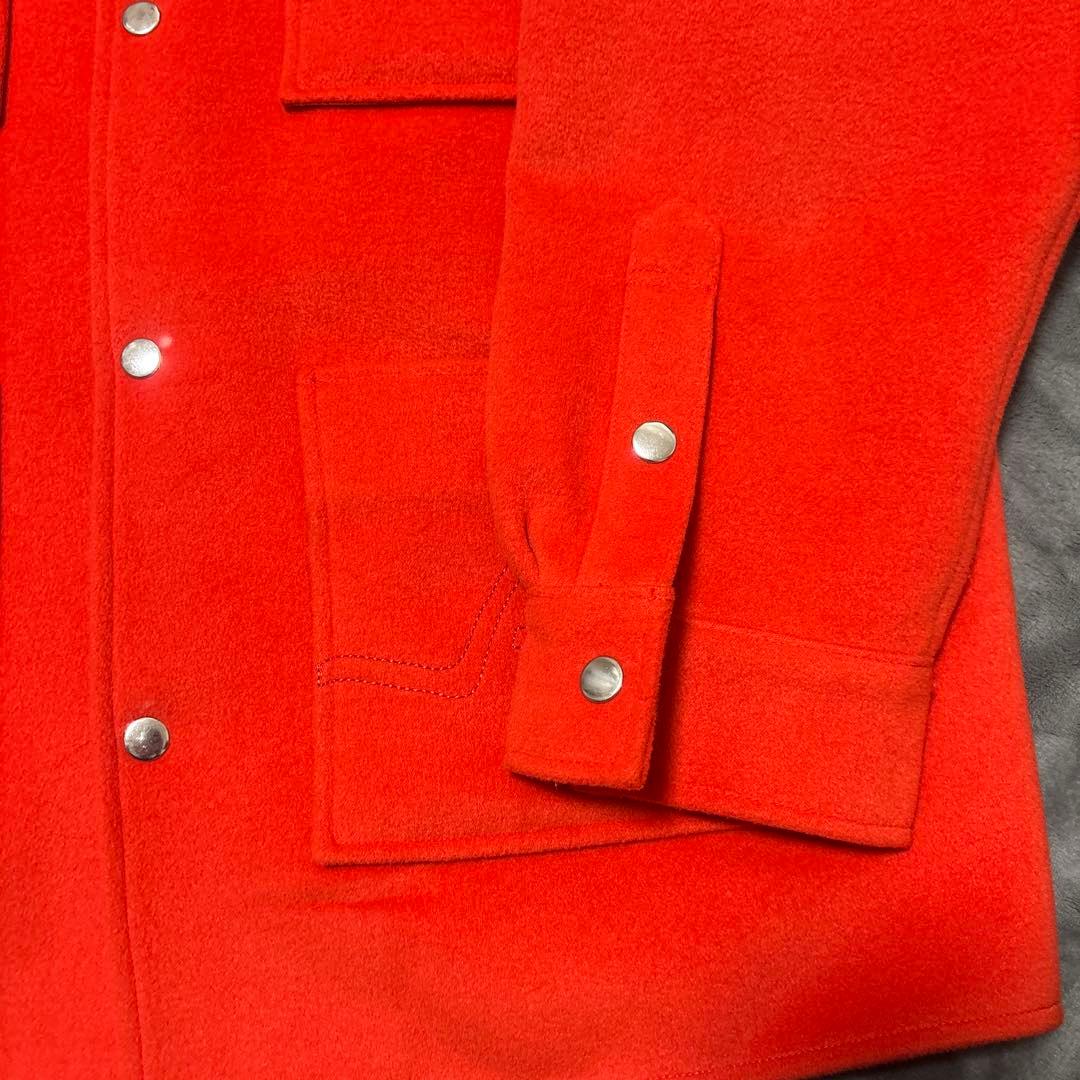 LIBEIRO 赤いフリースジャケット 2025年　mサイズ完売品