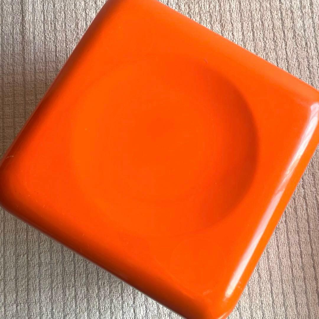 サイコロ型　ビンテージスツール　オレンジ