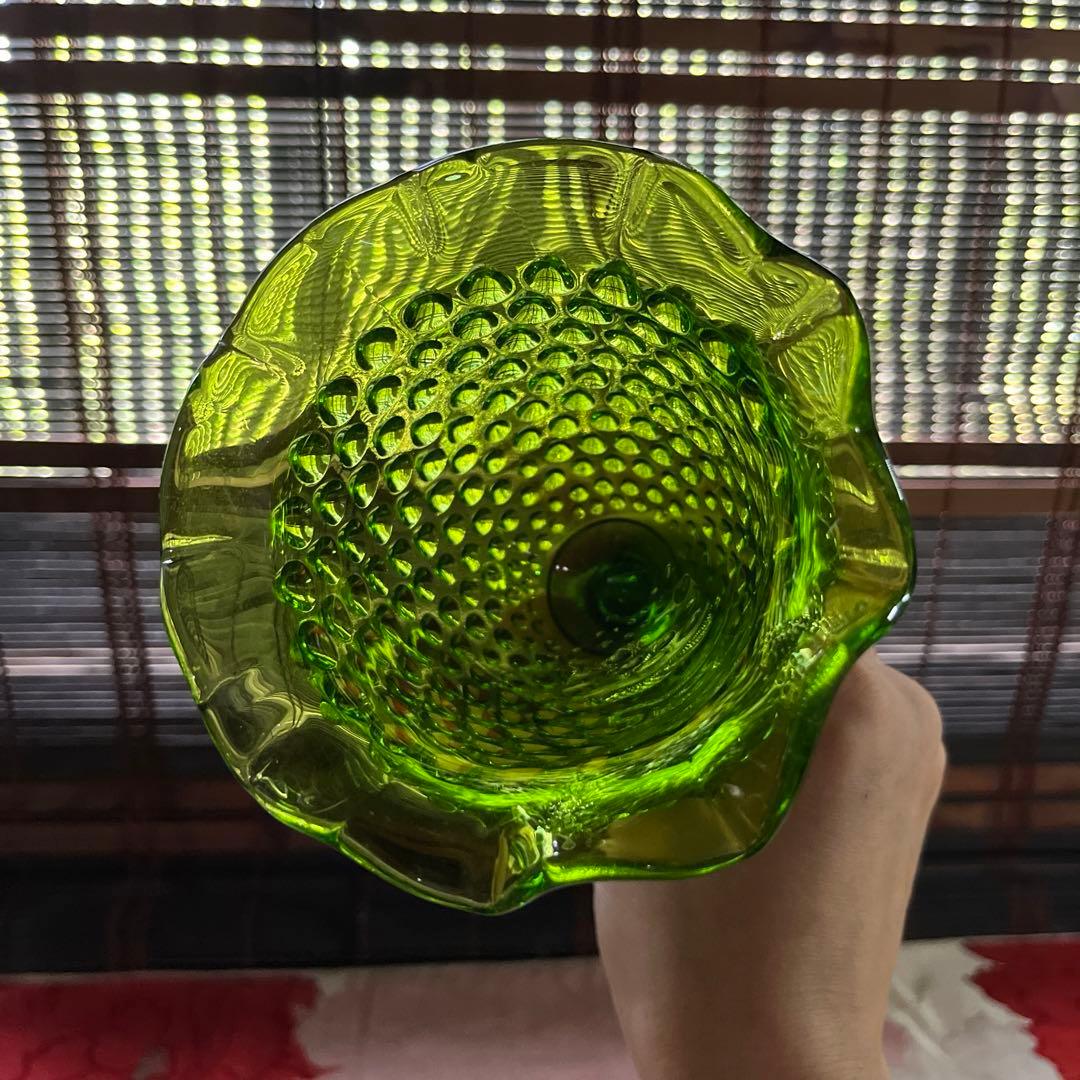 骨董　時代ガラス　希少　霰プレス　フリル　フォレストグリーン　濃緑色　氷コップ