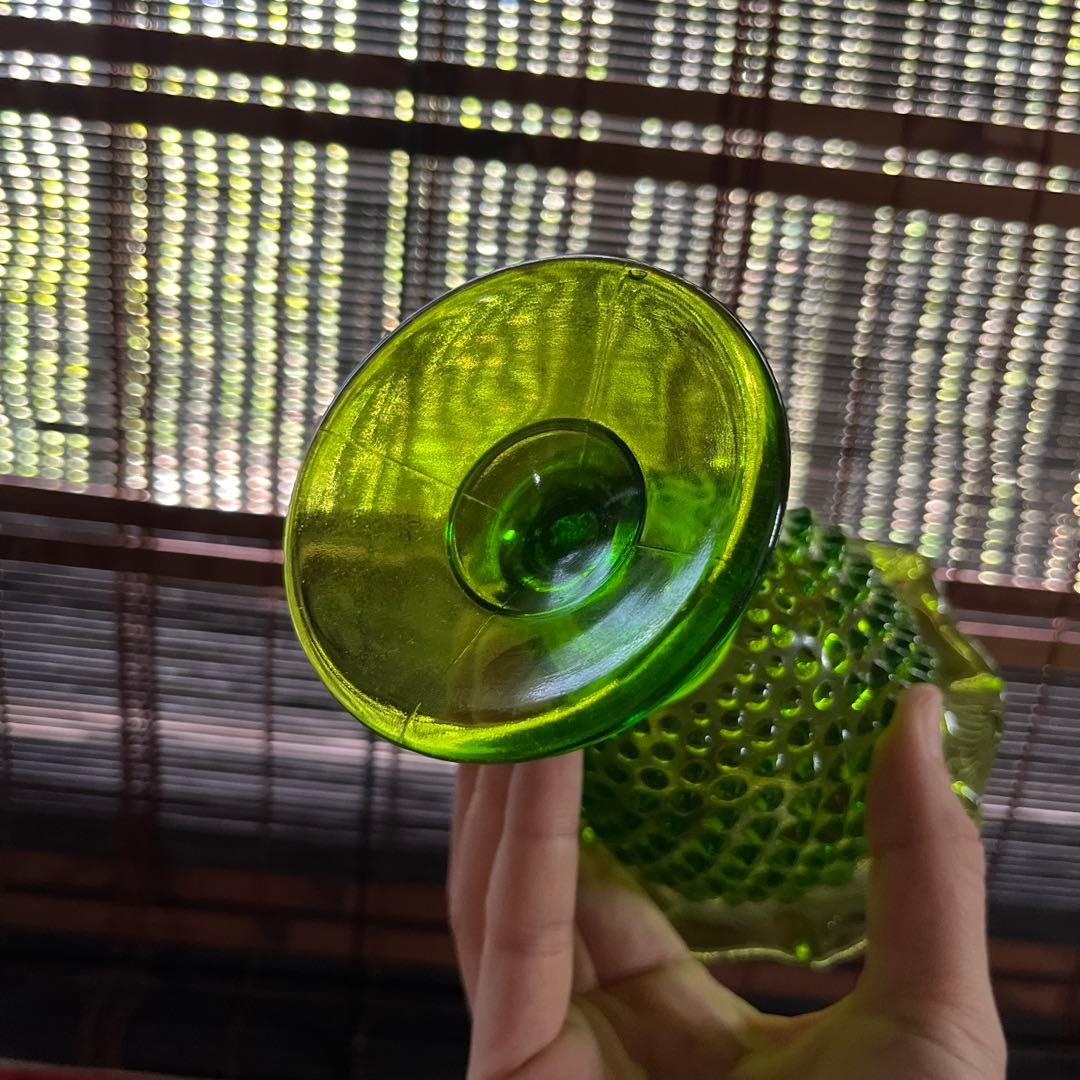 骨董　時代ガラス　希少　霰プレス　フリル　フォレストグリーン　濃緑色　氷コップ