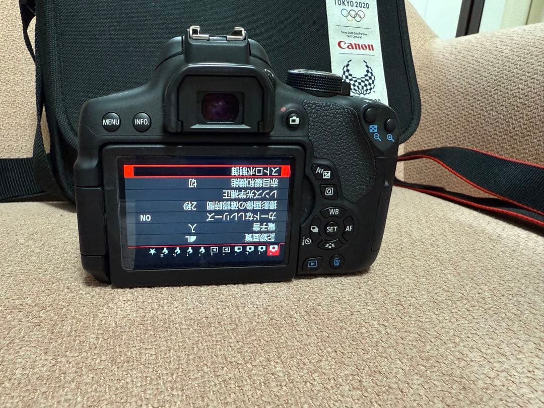 Canon EOS Kiss X8i ダブルズームキット