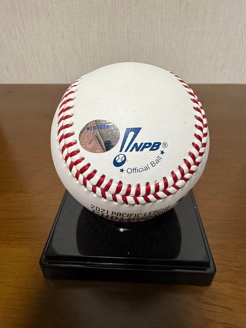 本日特価最終　山本由伸　直筆サインボール