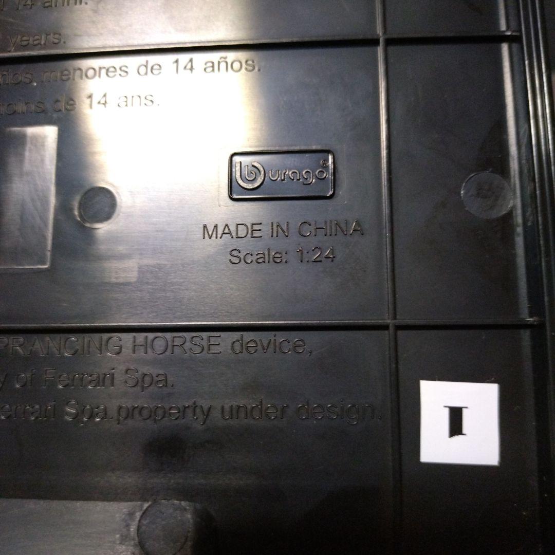 Burago フェラーリミニカー scale 1.24