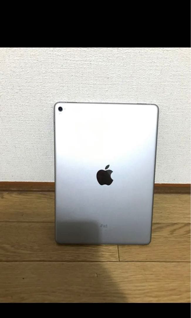 iPad Pro 9.7インチ Wi-Fiモデル 32GB MLMN2J/A