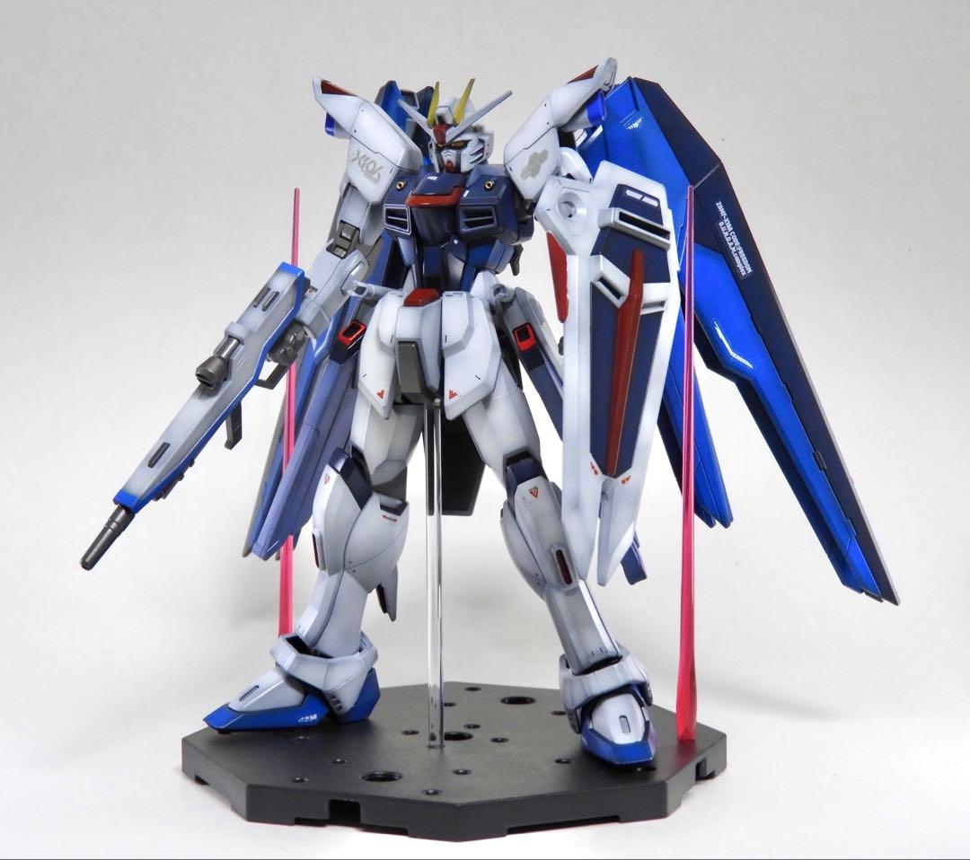 HGCE フリーダムガンダム 全塗装 / ガンプラ 完成品