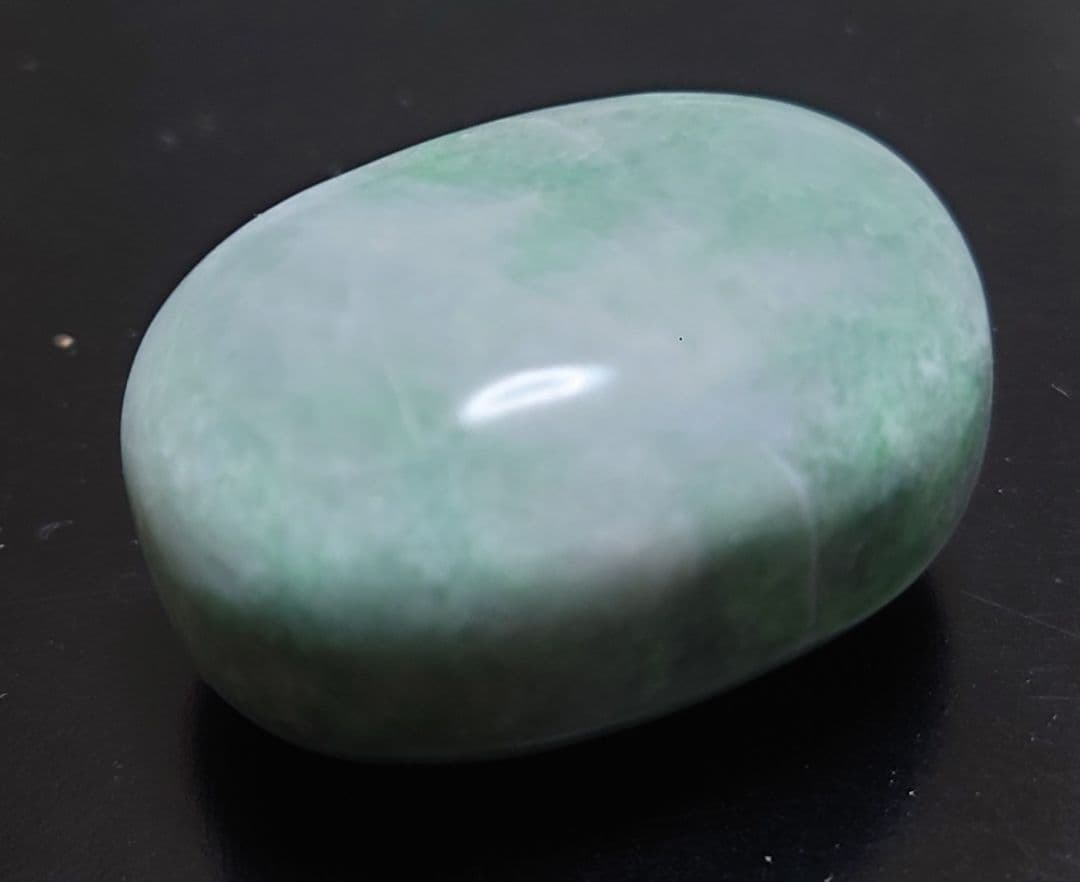 糸魚川翡翠　たまご　玉玉