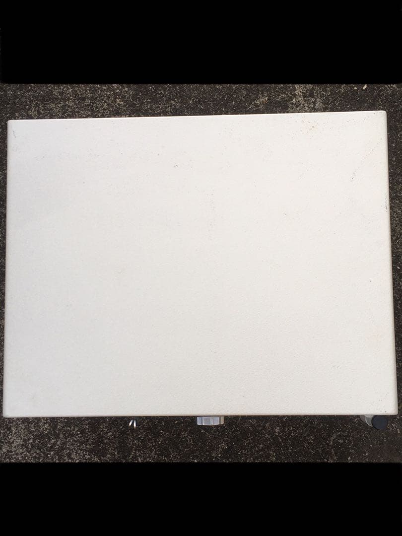 EIKO BES-9-W 小型 耐火金庫 エーコー ダイヤル式 鍵2本付 現状品