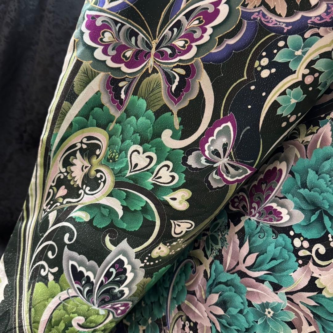美品　薔薇　蝶　深緑　金彩　刺繍　ラメ　落款　逸品　フルセット　振袖　振り袖