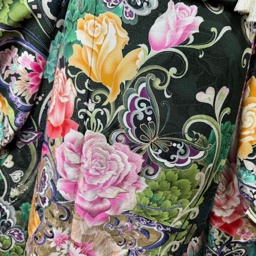美品　薔薇　蝶　深緑　金彩　刺繍　ラメ　落款　逸品　フルセット　振袖　振り袖