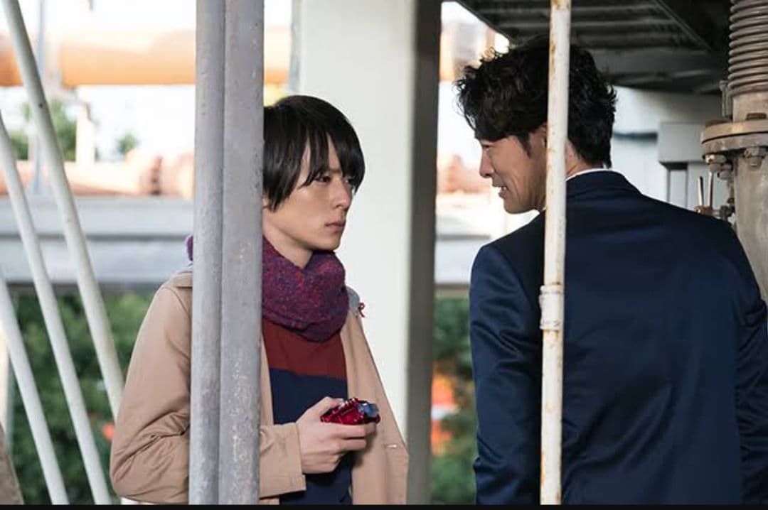 桐生戦兎　着用　衣装　マフラー