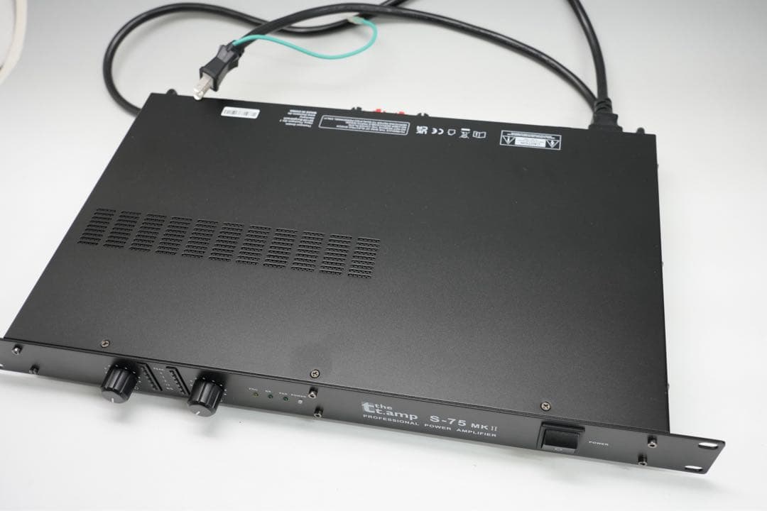 the t.amp S-75 MKII パワーアンプ