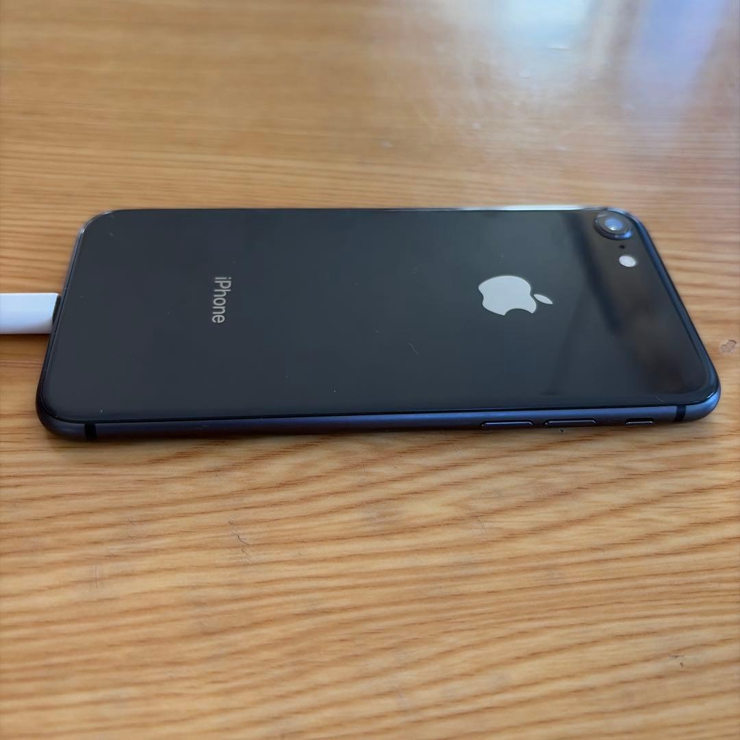 スマートフォン本体 iPhone8 64G
