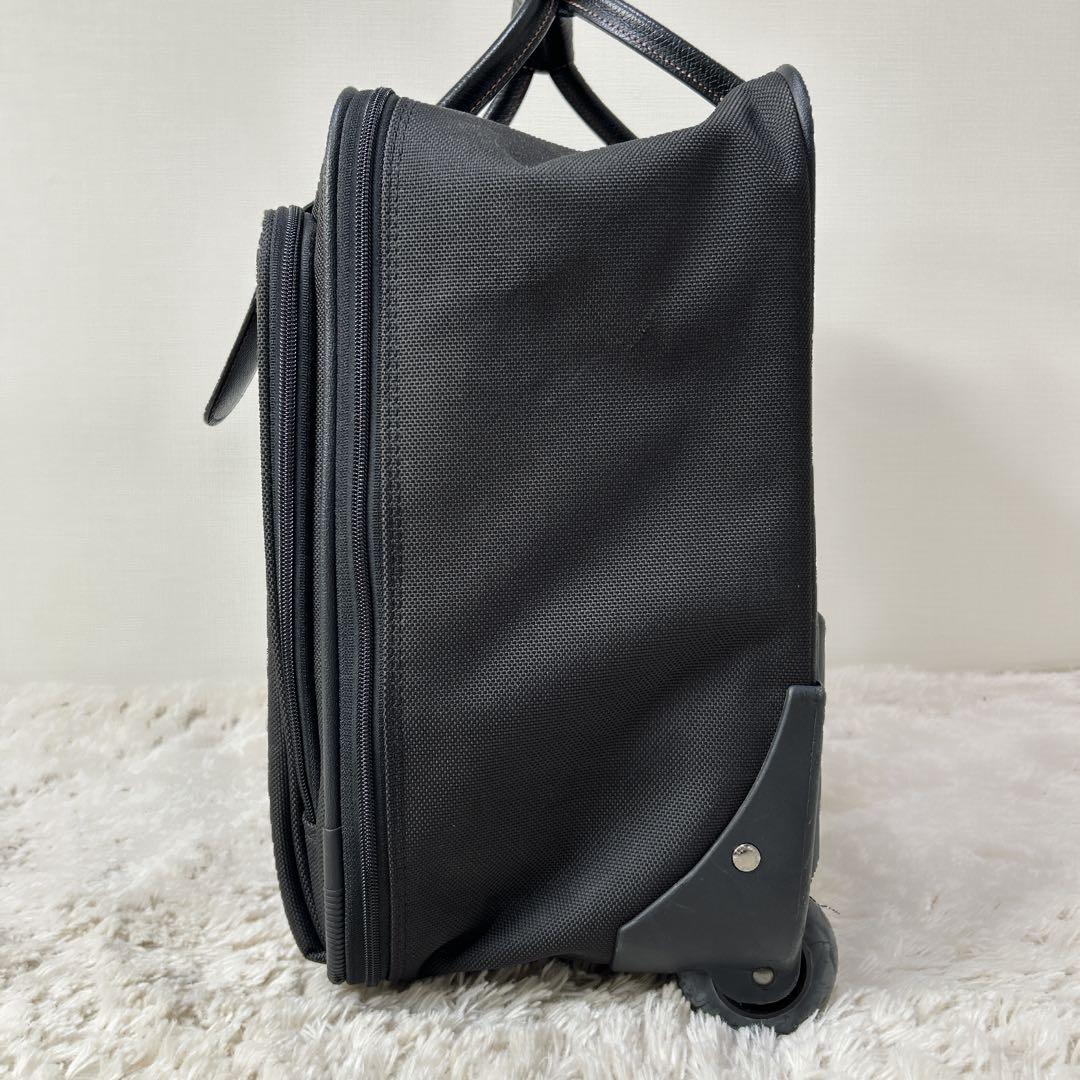 ロンシャン 旅行カバン キャリーバッグ 機内持ち込み可 LONGCHAMP 黒