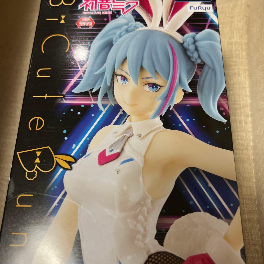 初音ミク　フィギュア