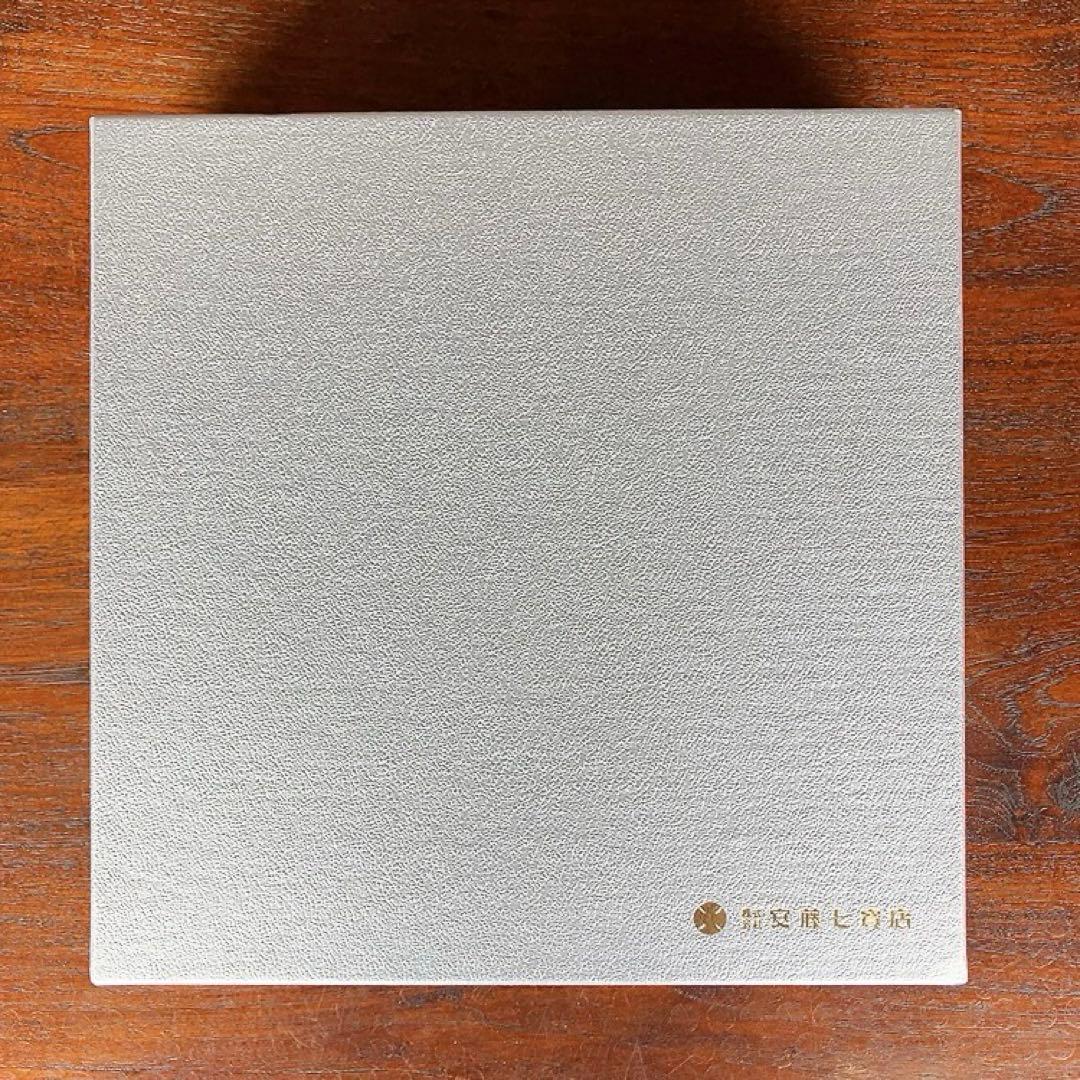 安藤七寶店 丸形銀彩杜若飾皿 箱あり 菖蒲 あやめ 絵皿 海外の方への贈り物にも