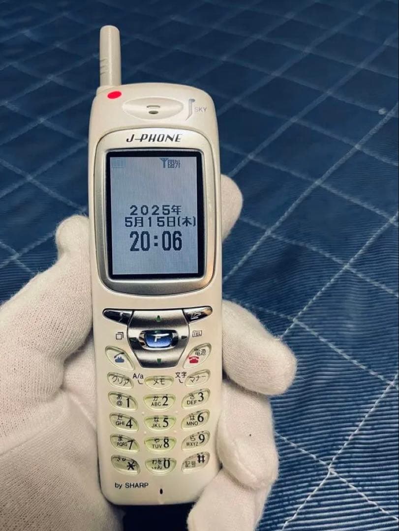 SHARP J-PHONE SH04 ホワイト 携帯電話本体　メルカリ便発送