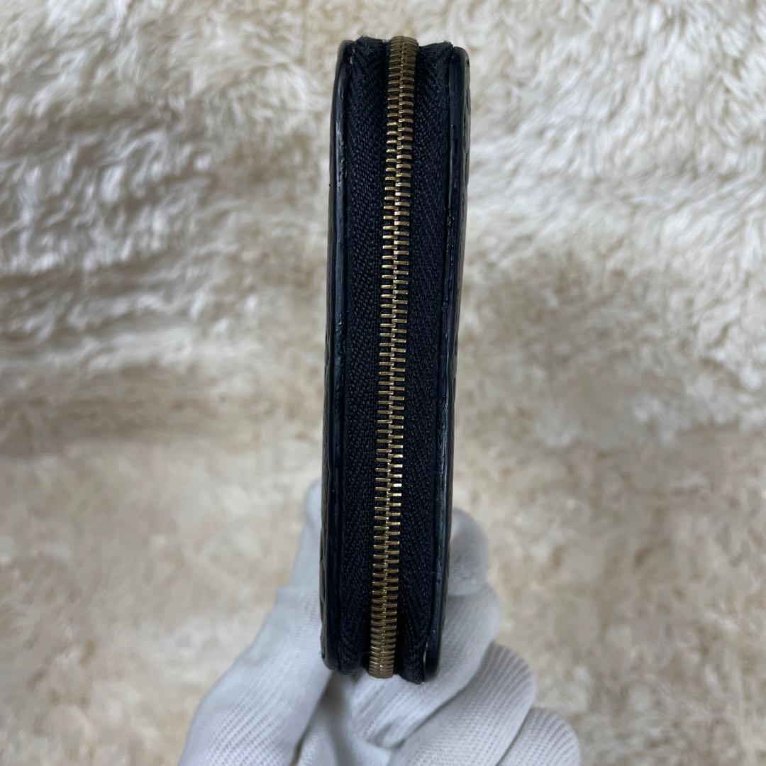 ルイヴィトン　アンプラント　ジッピーパース　型押し　モノグラム　黒
