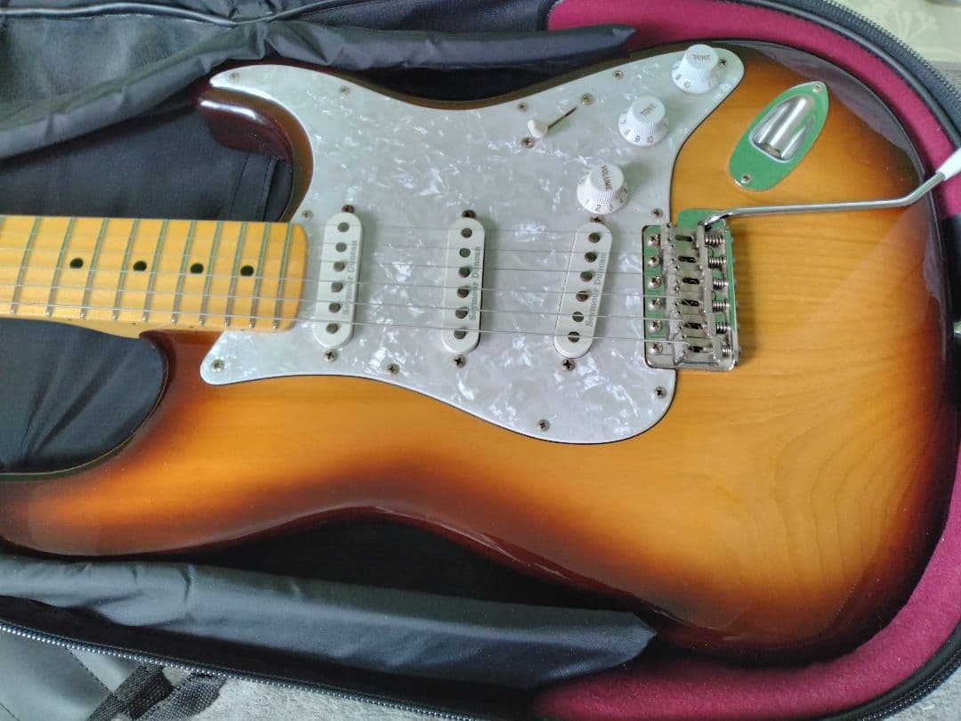 【たこ】combat guitars カスタムオーダーSTタイプ ストラト