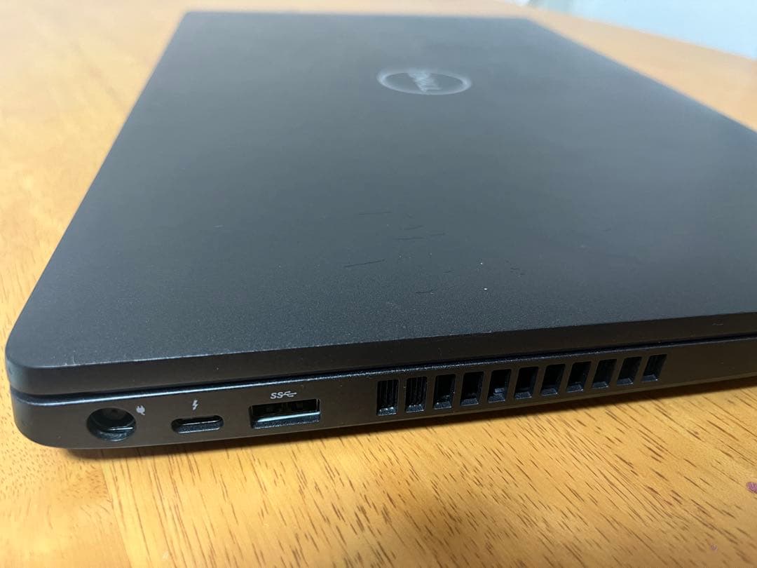 GPU搭載Dell Latitude 5501 i7-9 32GB 512GB