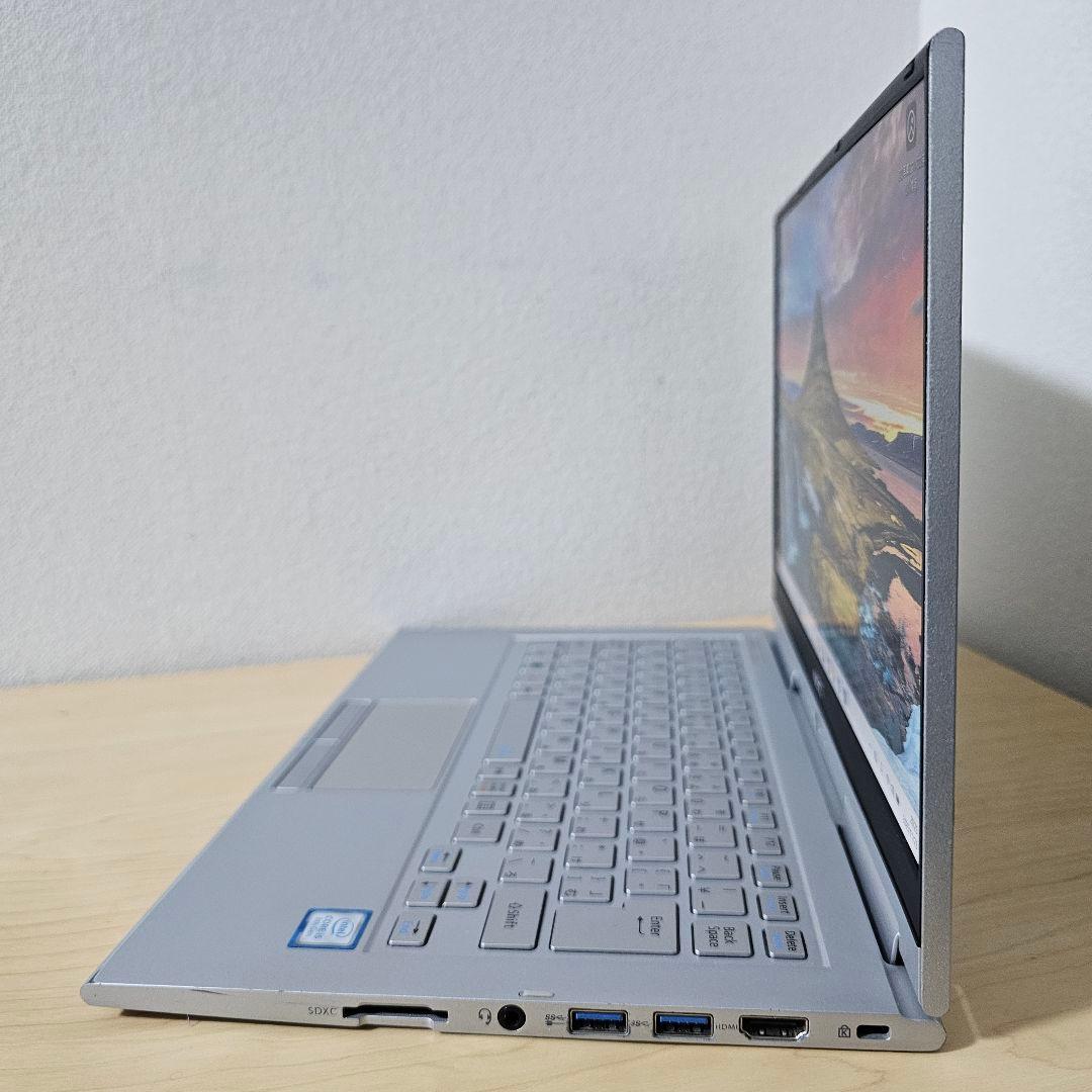 NEC VG4／ 800グラム台・超軽量／タッチパネル