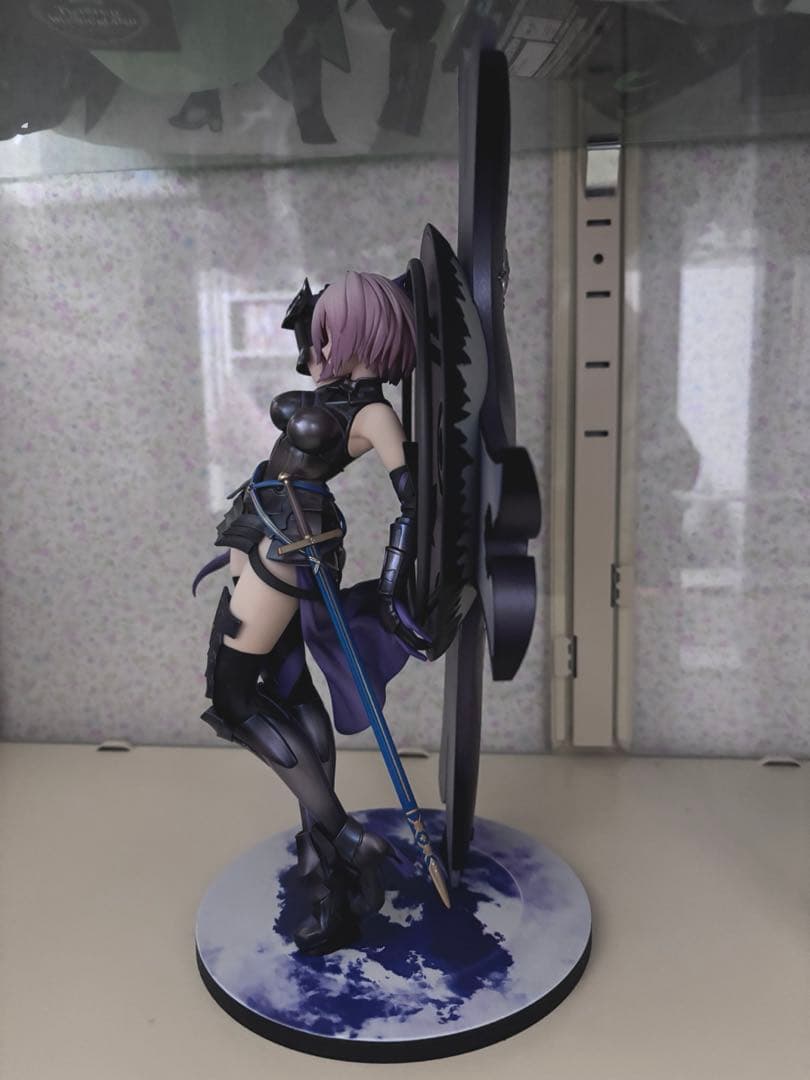 マシュ・キリエライト フィギュア　ストロンガー